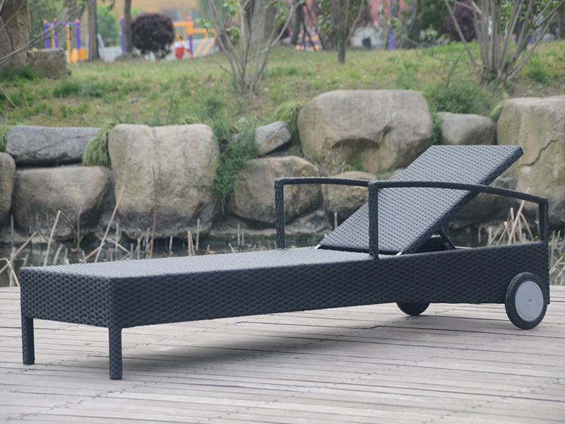 Lounge Rotan Luaran, Rotan Aluminium Daybed Dengan Roda YQ-RB-439