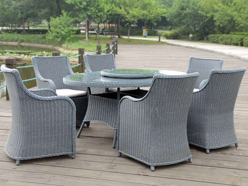 Set makan rotan yqr-497a